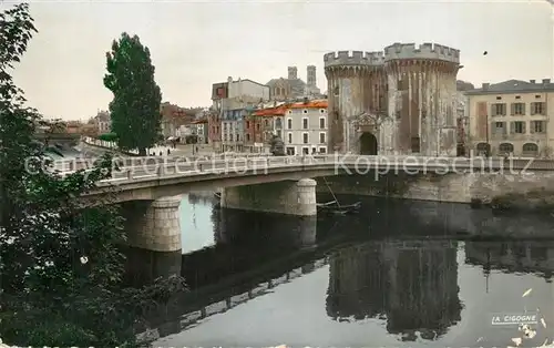 AK / Ansichtskarte Verdun_Meuse Le Pont et la Porte Chaussee Verdun Meuse