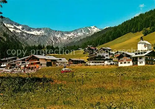 AK / Ansichtskarte Baad_Mittelberg_Kleinwalsertal Teilansicht mit Kirche Hochstarzl Allgaeuer Alpen Baad_Mittelberg