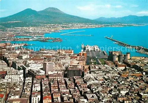 AK / Ansichtskarte Napoli_Neapel Panorama e Porto veduta aerea Napoli Neapel