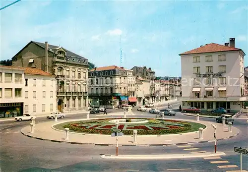 AK / Ansichtskarte Agen_Lot_et_Garonne Place du 14 Juillet Agen_Lot_et_Garonne