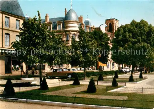 AK / Ansichtskarte Chatellerault Jardins de lHotel de Ville Chatellerault