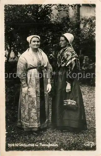 AK / Ansichtskarte Beaufort_Savoie Costumes Trachten Beaufort Savoie