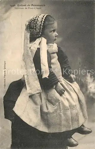 AK / Ansichtskarte Penmarch Un enfant en costumes Trachten Penmarch