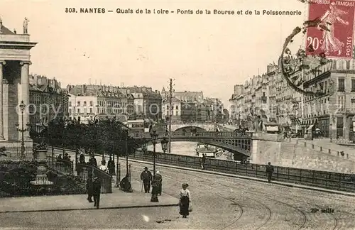 AK / Ansichtskarte Nantes_Loire_Atlantique Quais de la Loire Ponts de la Bourse et de la Poissonnerie Nantes_Loire_Atlantique