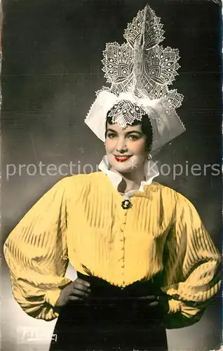 AK / Ansichtskarte Les_Sables d_Olonne La Reine de la ville Costumes Trachten Les_Sables d_Olonne