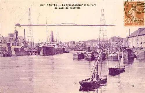 AK / Ansichtskarte Nantes_Loire_Atlantique Transbordeur et le Port au Quai Tourville Bateaux Nantes_Loire_Atlantique