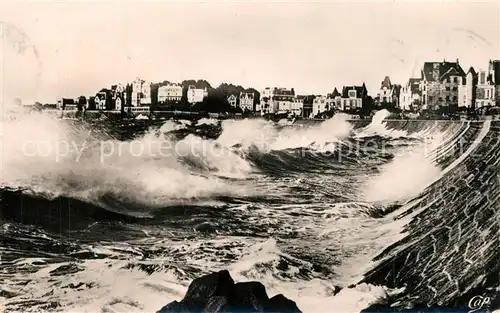 AK / Ansichtskarte Parame Vue vers Rochebonne par gros temps Parame