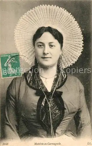 AK / Ansichtskarte Boulogne sur Mer Matelote en Carmagnole Costumes Types Trachten Boulogne sur Mer