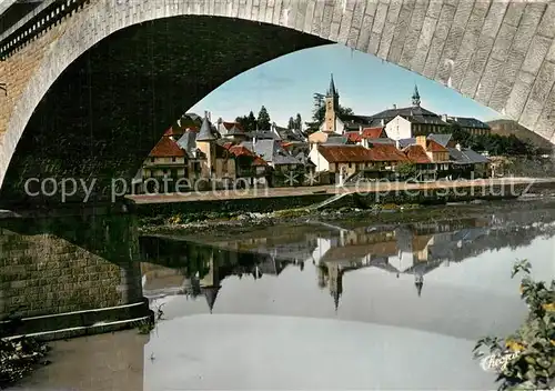 AK / Ansichtskarte Argentat Le quai et les vieilles maisons au bord de la Dordogne Argentat
