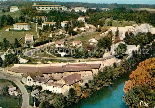 AK / Ansichtskarte Saint Astier_Dordogne La Cite vue aerienne Saint Astier_Dordogne