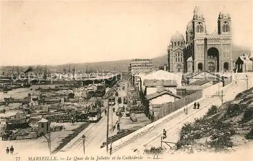 AK / Ansichtskarte Marseille_Bouches du Rhone Le Quai de la Joliette et la Cathedrale Marseille