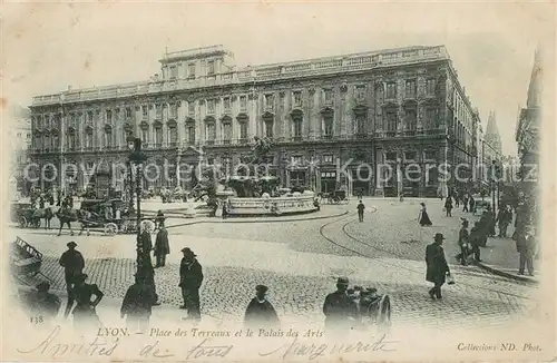 AK / Ansichtskarte Lyon_France Place des Terreaux et le Palais des Arts Lyon France