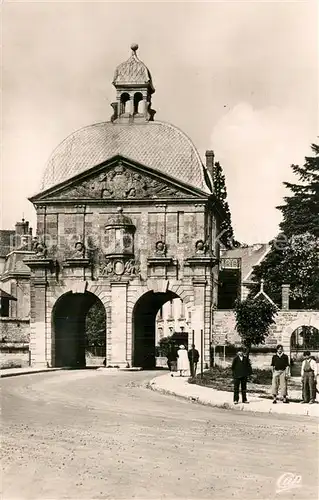 AK / Ansichtskarte Langres La Porte des Moulins Langres