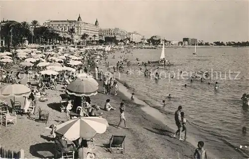 AK / Ansichtskarte Cannes_Alpes Maritimes La plage Cannes Alpes Maritimes