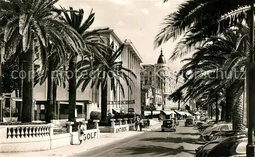 AK / Ansichtskarte Cannes_Alpes Maritimes Sur la Croisette Paldis du Festival et le Carlton Cannes Alpes Maritimes