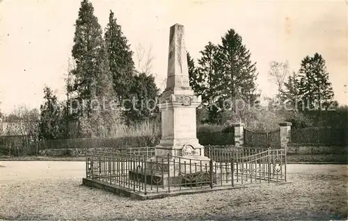 AK / Ansichtskarte Voulx Monument aux Morts Voulx