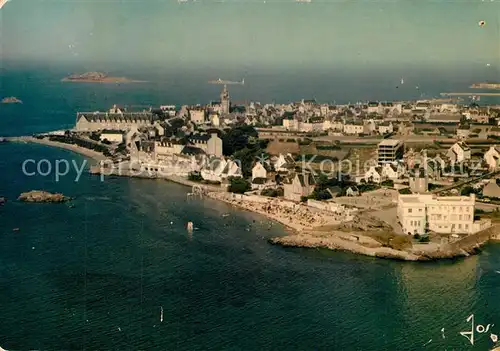 AK / Ansichtskarte Roscoff Plage Institut Marin de Rockroum vue aerienne Roscoff