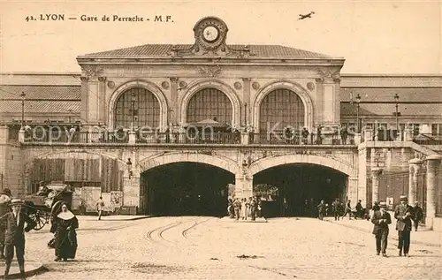 AK / Ansichtskarte Lyon_France Gare de Perrache Lyon France