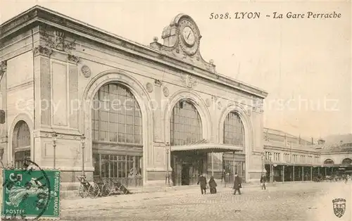 AK / Ansichtskarte Lyon_France La Gare Perrache Lyon France