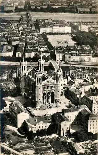 AK / Ansichtskarte Lyon_France Vue aerienne ND de Fourviere et le quartier Bellecour Lyon France