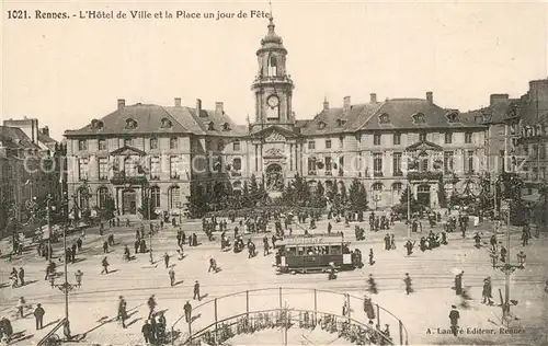 AK / Ansichtskarte Rennes_Ille et Vilaine Hotel de Ville Place Jour de Fete 