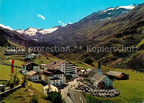 AK / Ansichtskarte Obergurgl_Soelden_Tirol Panorama Hotel Kirche Obergurgl_Soelden_Tirol