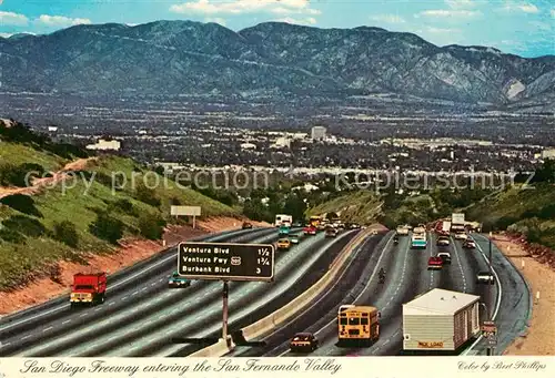 AK / Ansichtskarte Los_Angeles_California San Frnando Valley San Diego Freeway 