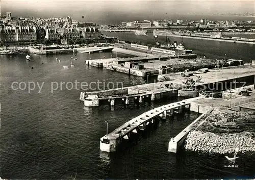 AK / Ansichtskarte Saint Malo_Ille et Vilaine_Bretagne Ecluses Gare Maritime vue aerienne Saint Malo_Ille et Vilaine