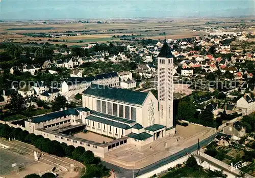 Blois_Loir_et_Cher Notre Dame de la Trinite avec son campanile  Blois_Loir_et_Cher