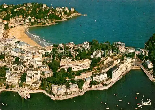 Dinard_Ille_et_Vilaine_Bretagne La cale du bec de la vallee et la plage de l ecluse Dinard_Ille