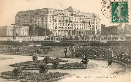 AK / Ansichtskarte Deauville Roya Hotel Deauville