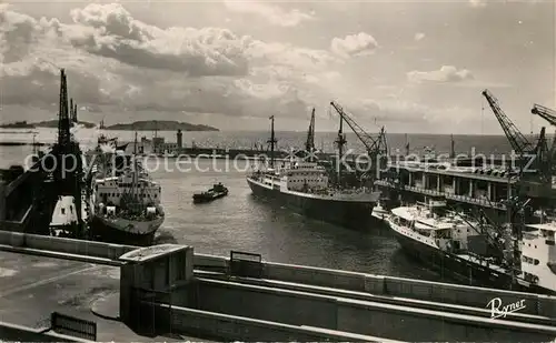 AK / Ansichtskarte Marseille_Bouches du Rhone Quai de la Joliette Embarcadere Marseille