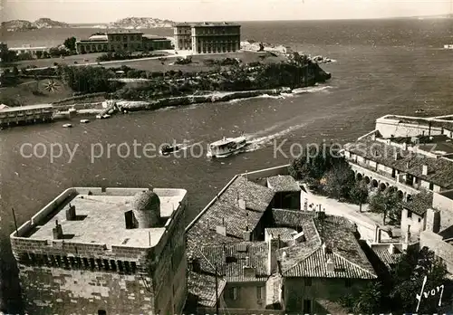 AK / Ansichtskarte Marseille_Bouches du Rhone Entree du vieux port le Pharo et les iles du Frioul Marseille