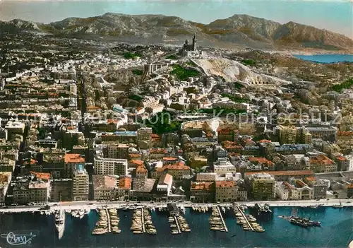 AK / Ansichtskarte Marseille_Bouches du Rhone Vue aerienne sur le Vieux Fort le quai Rive Neuve dans le fond Notre Dame de la Garde Marseille