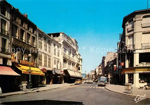 AK / Ansichtskarte Verdun_Meuse Angle de la place Marechal Foch et la rue Mazel Verdun Meuse