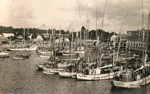 AK / Ansichtskarte Concarneau_Finistere Arriere port Bateaux de peche Concarneau_Finistere