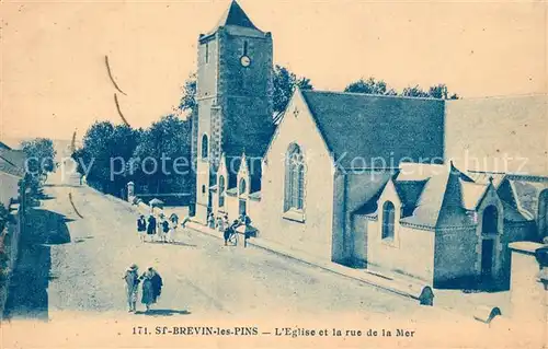 AK / Ansichtskarte Saint Brevin les Pins Eglise Rue de la Mer Saint Brevin les Pins