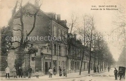 AK / Ansichtskarte Saint Dizier_Haute Marne Avenue de la Republique Saint Dizier Haute Marne