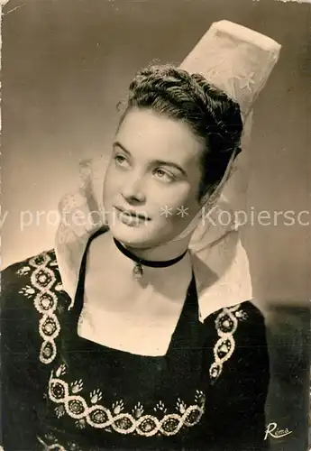 AK / Ansichtskarte Quimper Costume de Bretagne Trachten Quimper