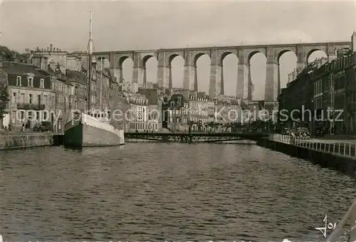 AK / Ansichtskarte Morlaix Les quais et le viaduc bateaux Morlaix