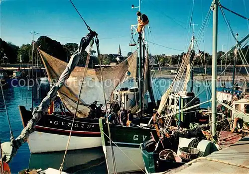 AK / Ansichtskarte Loctudy Bateaux de peche dans le port Loctudy