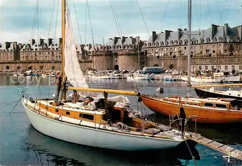 AK / Ansichtskarte Saint Malo_Ille et Vilaine_Bretagne Les yachts devant les remparts Saint Malo_Ille et Vilaine