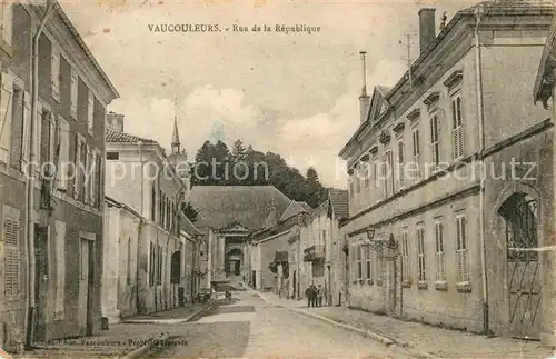 AK / Ansichtskarte Vaucouleurs Rue de la Republique Vaucouleurs
