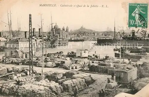 AK / Ansichtskarte Marseille_Bouches du Rhone Cathedrale Quai de la Joliette Marseille