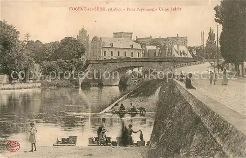 AK / Ansichtskarte Nogent sur Seine Pont Peyronnet Usine Leloir Nogent sur Seine