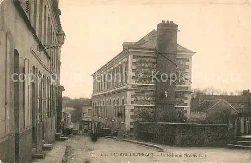 AK / Ansichtskarte Octeville sur Mer La Mairie et l Ecole Octeville sur Mer