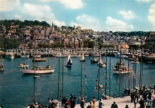 AK / Ansichtskarte Trouville Deauville Le bassin des yachts Trouville Deauville