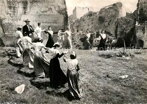 AK / Ansichtskarte Monteux Les Baux de Provence Monteux