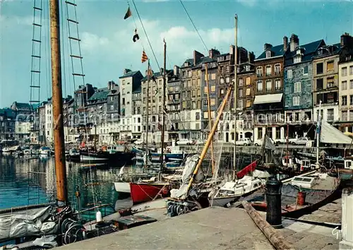 AK / Ansichtskarte Honfleur Le quai Sainte Catherine et ses vieilles maisons Honfleur