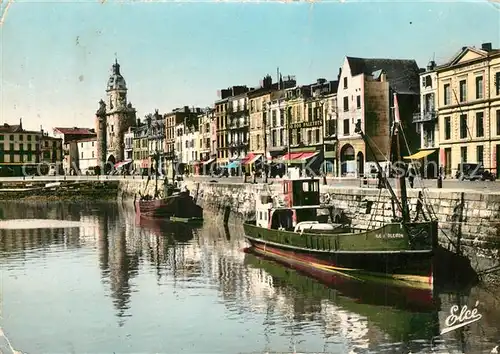AK / Ansichtskarte La_Rochelle_Charente Maritime Quais et Tour de la grosse Horloge La_Rochelle